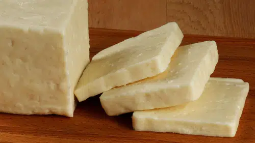 Tam Yağlı Peynirin Faydaları: Demans Riskini Azaltıyor Mu?