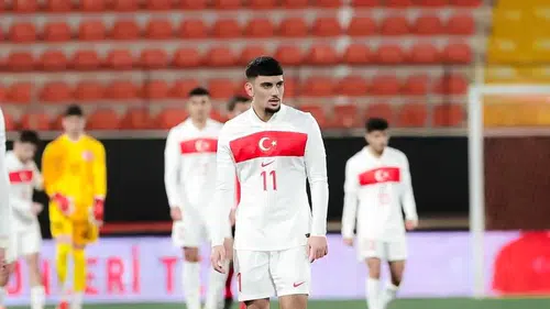 Beşiktaş'ın İstediği Başar Önal'dan Transfer Yanıtı! Hollanda'da Kalıyor mu?