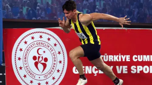 Fenerbahçeli Oğuz Uyar’dan Tarihi Başarı: 200 Metrede Türkiye Rekoru ABD’de Geldi