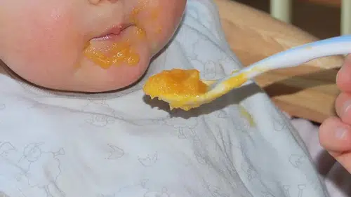 Uzmanlardan Ailelere Kritik Uyarı: Bebek Mamalarında Güvenlik Hayati Önem Taşıyor