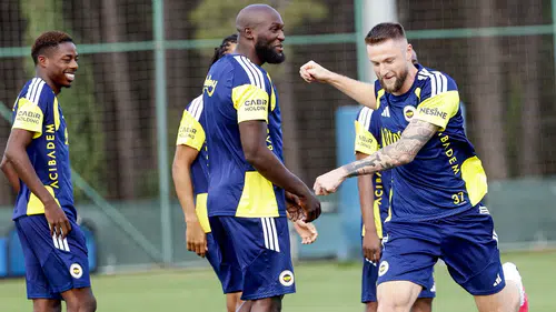 Galatasaray Noa Lang’ı Tekrar Kataloğa Aldı