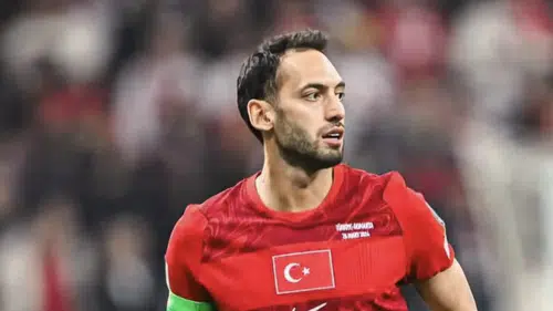 Hakan Çalhanoğlu'ndan Fenerbahçe Açıklaması