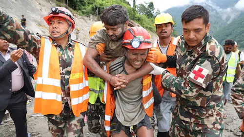 Nepal'da 9 Gün Mahsur Kaldılar