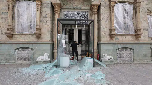 Gazze'de Bina Çöktü, Ölü Sayısı Artıyor