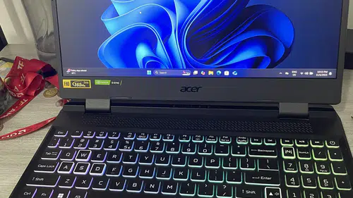 Acer'ın Üç Ekranlı Monitörü Geliyor