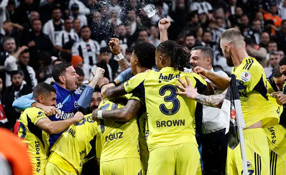Fenerbahçe’den Muhteşem Geri Dönüş! Beşiktaş’ı 3-2 Mağlup Etti