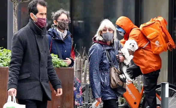 İspanya’da Grip Alarmı Büyüyor: Yeni Önlem Protokolü Evden Çalışma ve Maske Kuralını Gündeme Getirdi