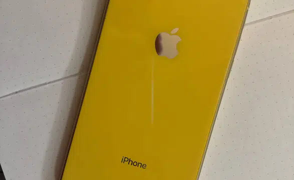Apple'dan Yenilikçi iPhone Tasarımı