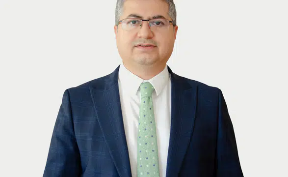 Şinasi Candan Kimdir?