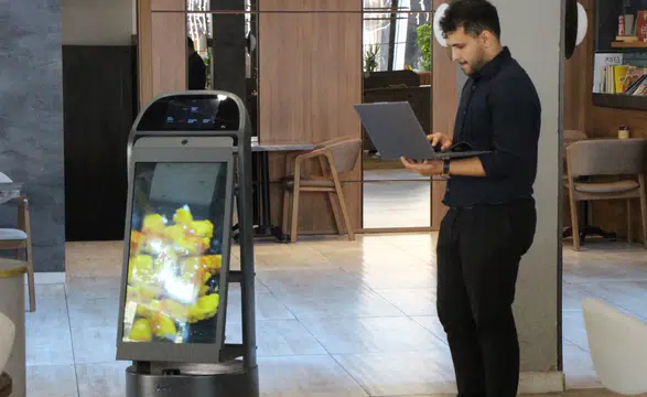 Garson Robot Sorun Yaşadı