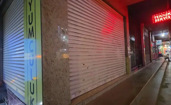 Küçükçekmece'de silahlı saldırı