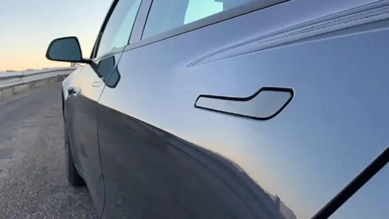 Çin’den Elektrikli Araçlarda Tarihi Karar: Gizli Kapı Kolları Yasaklanıyor, Küresel Otomotiv Sektörü Alarmda