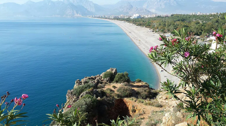 Antalya'nın Kökeni Nereden Gelir?