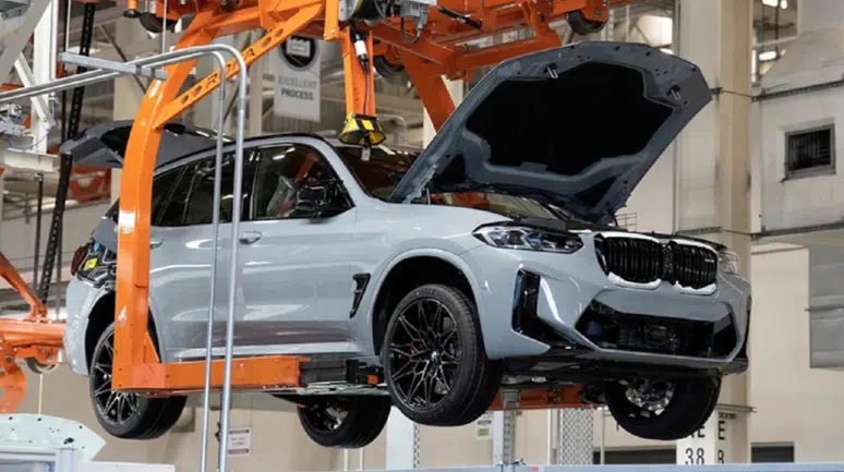 BMW Yüz Binlerce Aracını Servise Geri Çağırıyor!