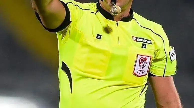Süper Lig’de 7. Haftanın Hakemleri Belli Oldu: Alanyaspor-Galatasaray Maçında Zorbay Küçük Görev Yapacak