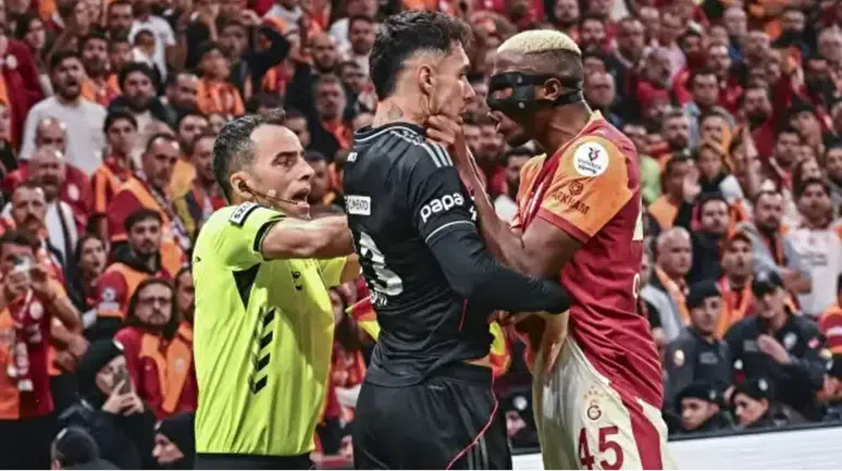 Galatasaray-Beşiktaş Derbisinin Hakem Raporu Ortaya Çıktı! Herkesi Şaşırtan Detaylar