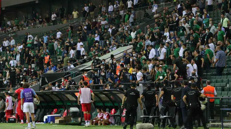 PFDK’dan Kocaelispor’a Rekor Ceza: Stadyumun Tamamı Kapatıldı, Başkan Durul’a 2 Milyon TL Yaptırım