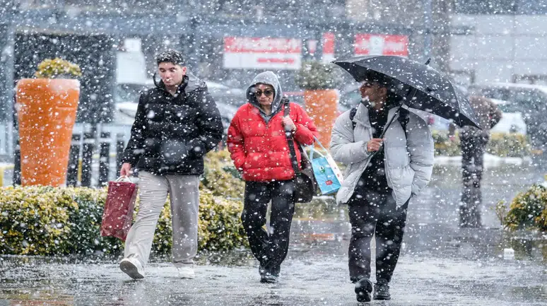 Kar Yeniden Geliyor: Meteoroloji Tarih Verdi, İstanbul ve Marmara İçin Kritik Uyarı
