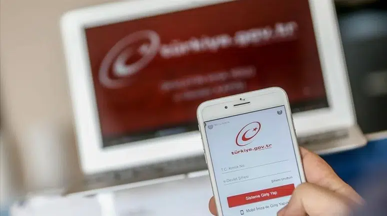 e-Devlet'e Girişte Sorunlar Devam Ediyor
