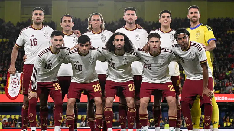 Yasin Öztekin Uşakspor ile Anlaştı