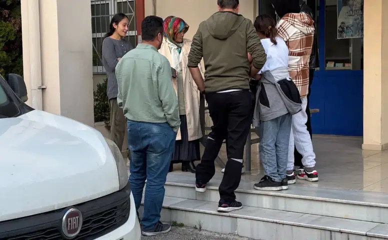 İzmit’te Kayıp Alarmı: “Okula Gidiyoruz” Diyen 2 Çocuk Kandıra’da Sağ Salim Bulundu