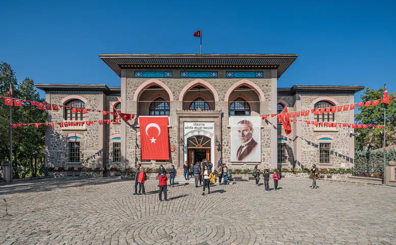 Cumhuriyet İlanının Detayları