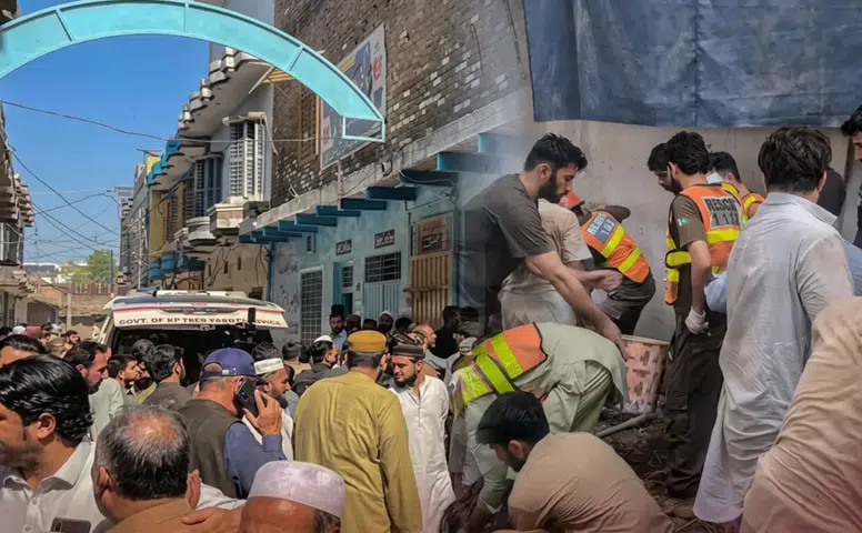 Pakistan'da Okul Faciası