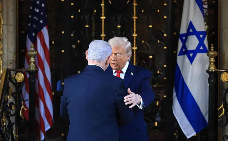 Trump, Netanyahu'ya Desteğini Açıkladı