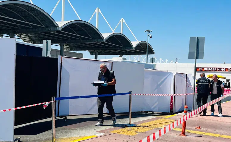 Antalya Havalimanı'nda korkunç olay!
