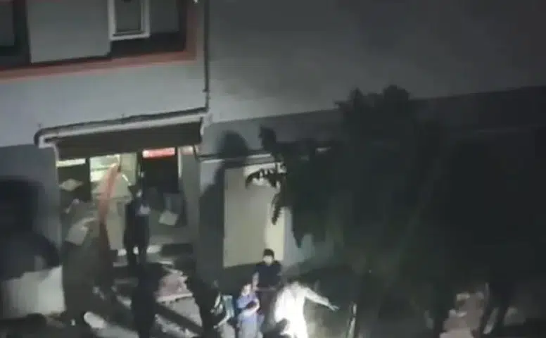 Hırsızlık İçin Girdikleri Binada Ceset Bulundu