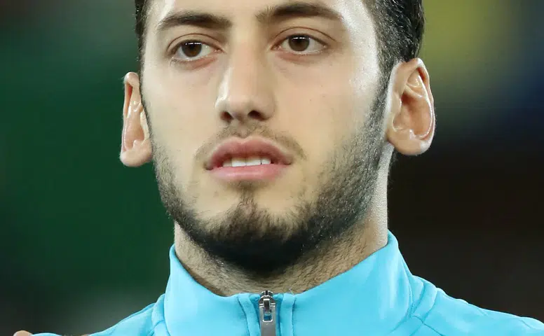 Hakan Çalhanoğlu Kimdir?