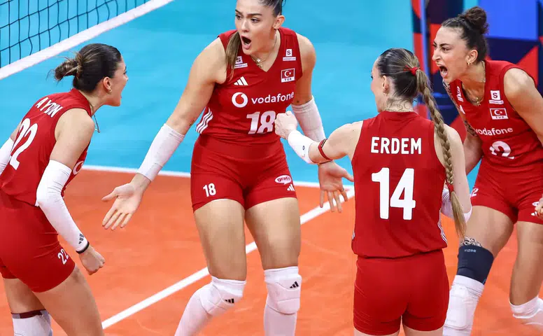 Eczanede 'Etek Altı' Skandalı