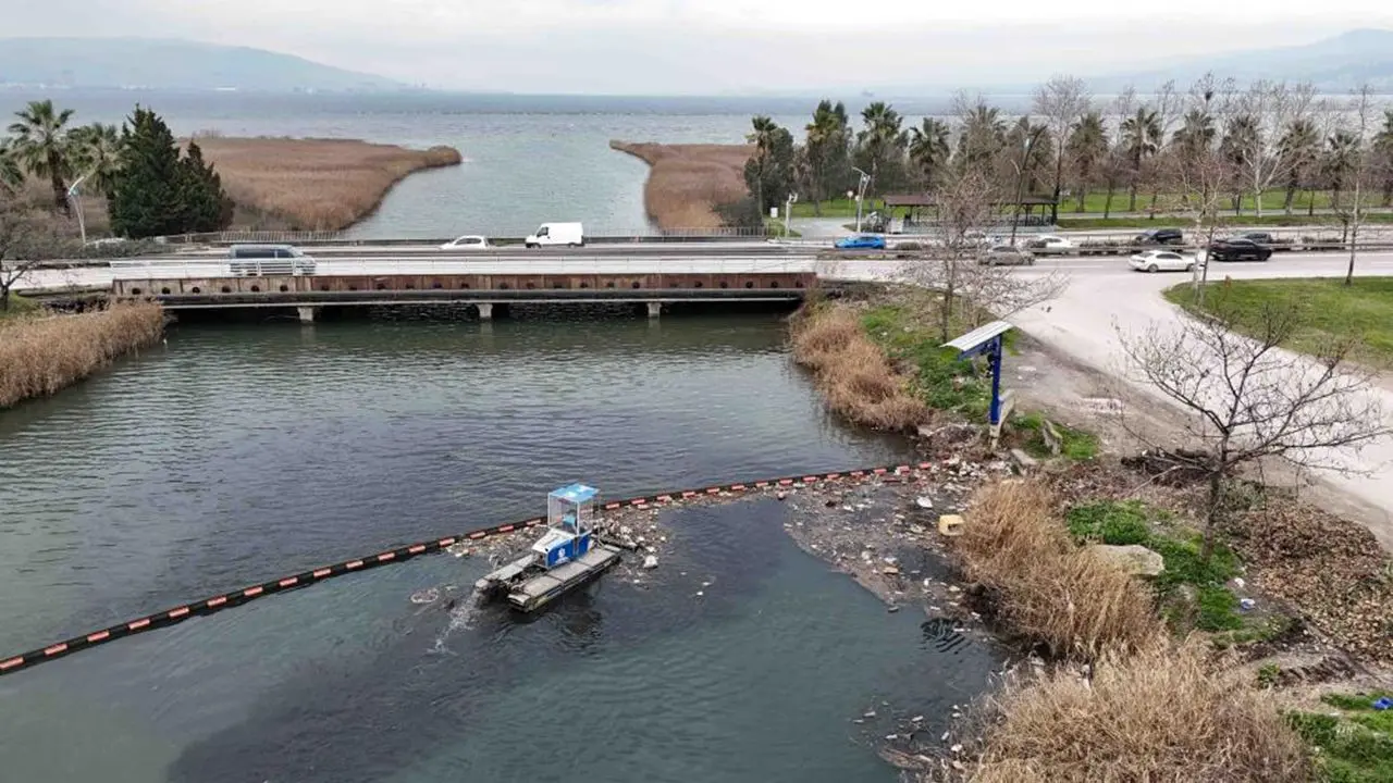 İzmit Körfezi temizleniyor - 7deniz Haber